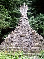 Pomnk Juliusza Sowckiego w parku w Gorlicach 